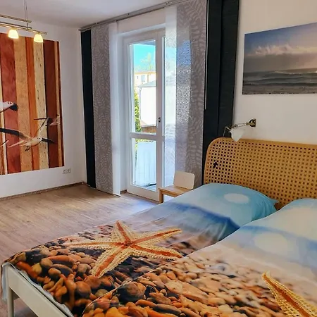 Achtern Diek, Inklusive Stellplatz Und Strandkorb Von Mai Bis September *