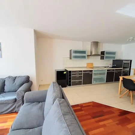 Achtern Diek, Inklusive Stellplatz Und Strandkorb Von Mai Bis September *