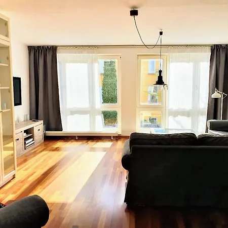 Achtern Diek, Inklusive Stellplatz Und Strandkorb Von Mai Bis September